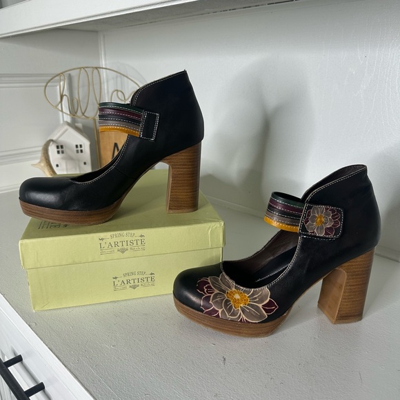 L'ATISTE Shoes - L’Artiste Svetlina Mary Jane Heels Black Leather w/ Fall Floral Embroidery 10.5